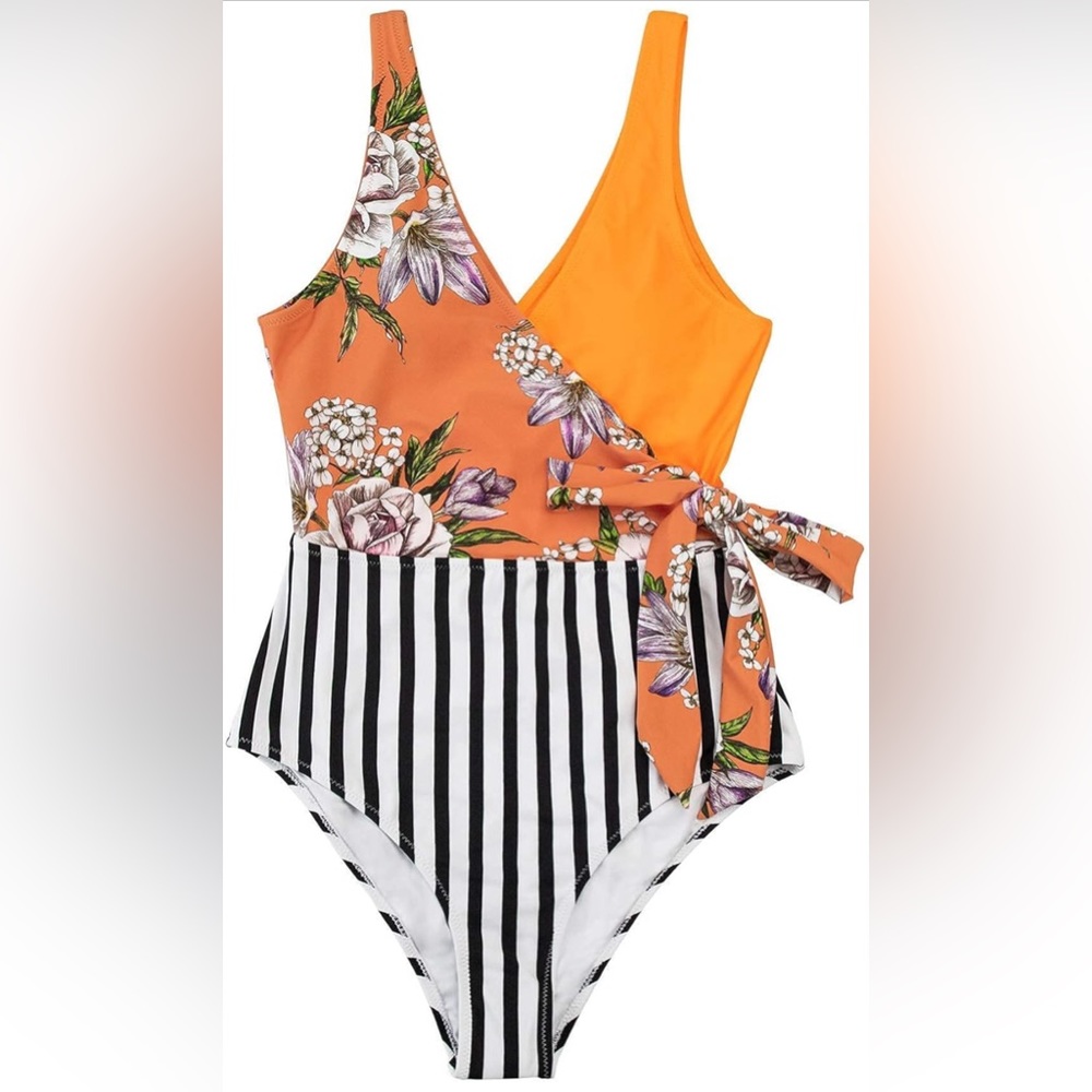 Cupshe women one piece size medium